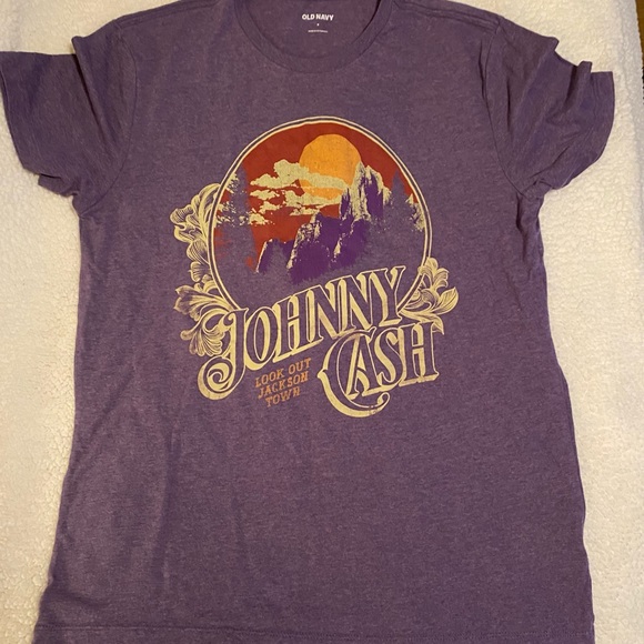 Old Navy women’s Size Small purple Johnny Cash T-shirt - Picture 3 of 5